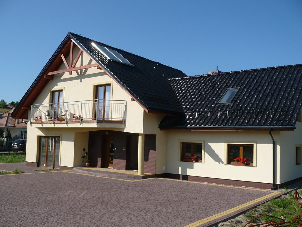 Gosciniec Klejnot Hotel Borowo Exterior foto